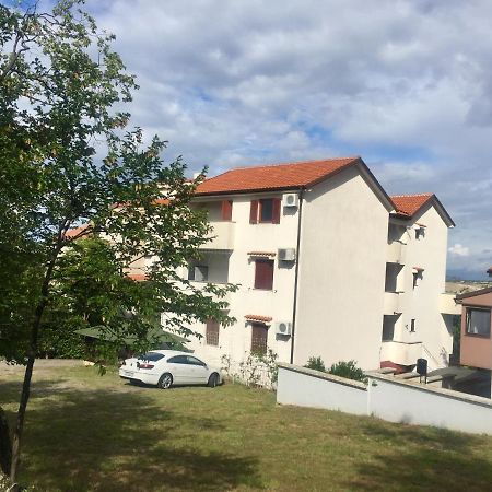 Amz Ap4 Apartment Jadranovo Exterior photo